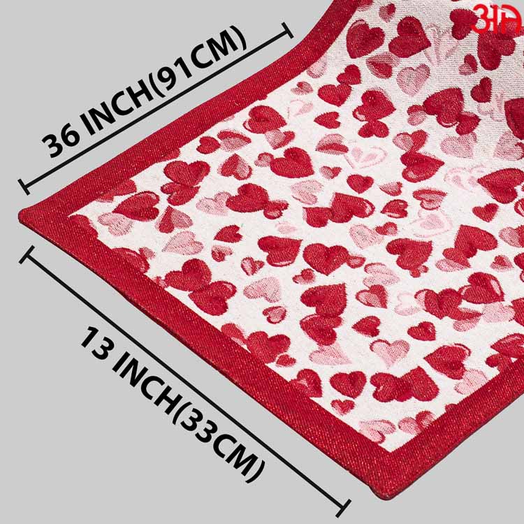 red heart table runner4