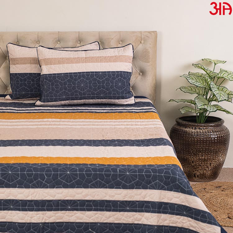 blue reversible bed cover2