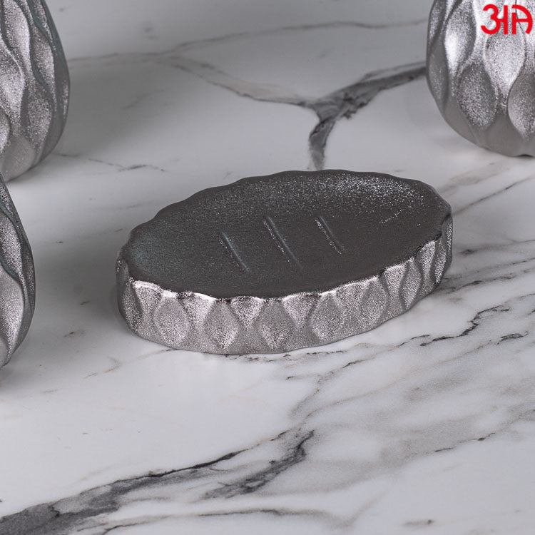 silver ceramic soap dispenser3