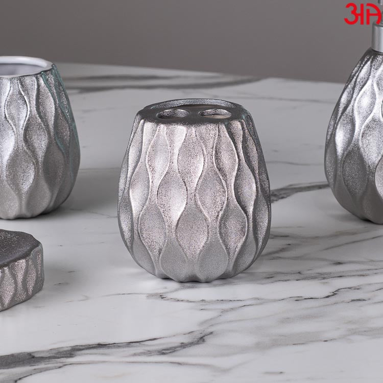 silver ceramic soap dispenser4