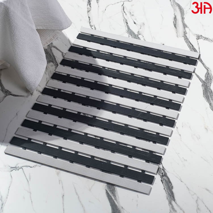white black spa shower mat