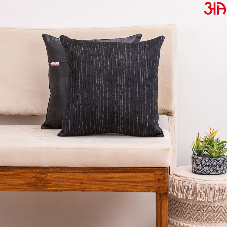 black textured cushion cover2