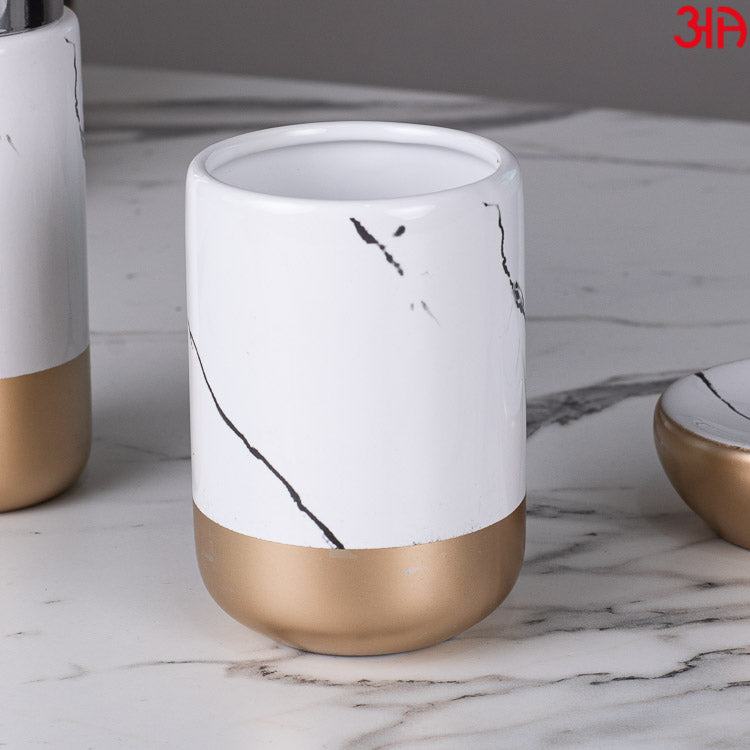 white marble bathroom set4
