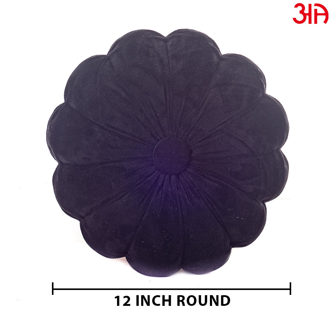 Petal Round Cushion