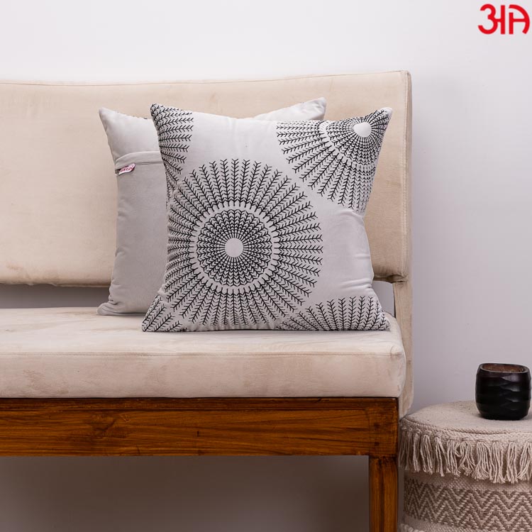 Decorative Printed Cushion Cover – 16 x 16 Inch-Silver &amp; Black Polyester Velvet Fabric