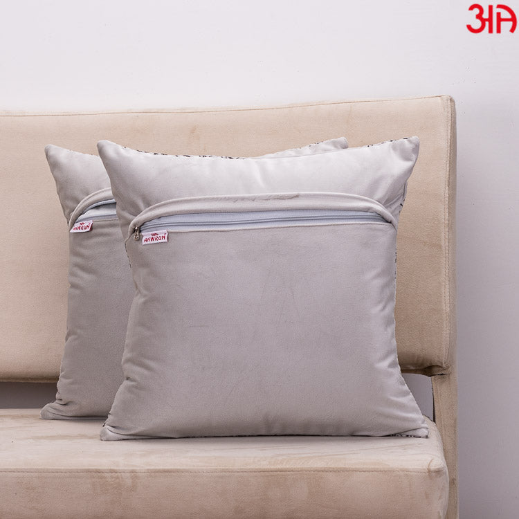Decorative Printed Cushion Cover – 16 x 16 Inch-Silver &amp; Black Polyester Velvet Fabric