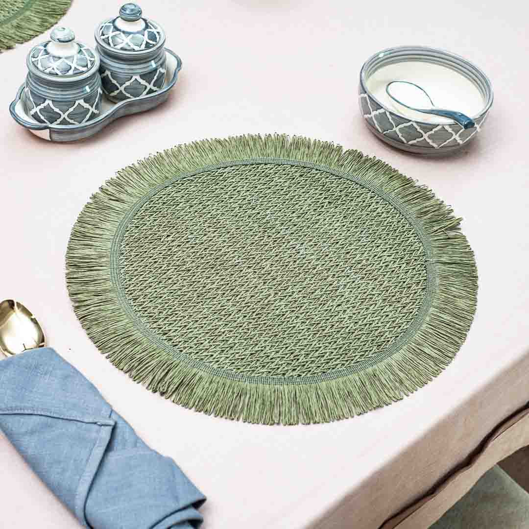 Round Tokyo Frill Design Round Table Mat (16 Inch Round)