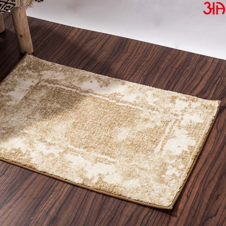 Beige And White Micro Print Mat (50x72) CM