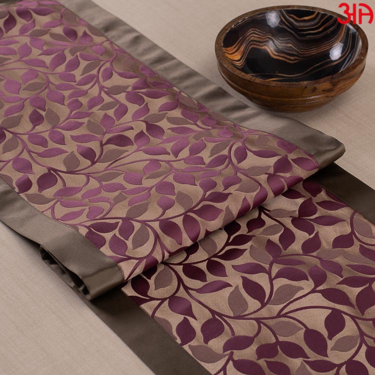 JACQ Table Runner