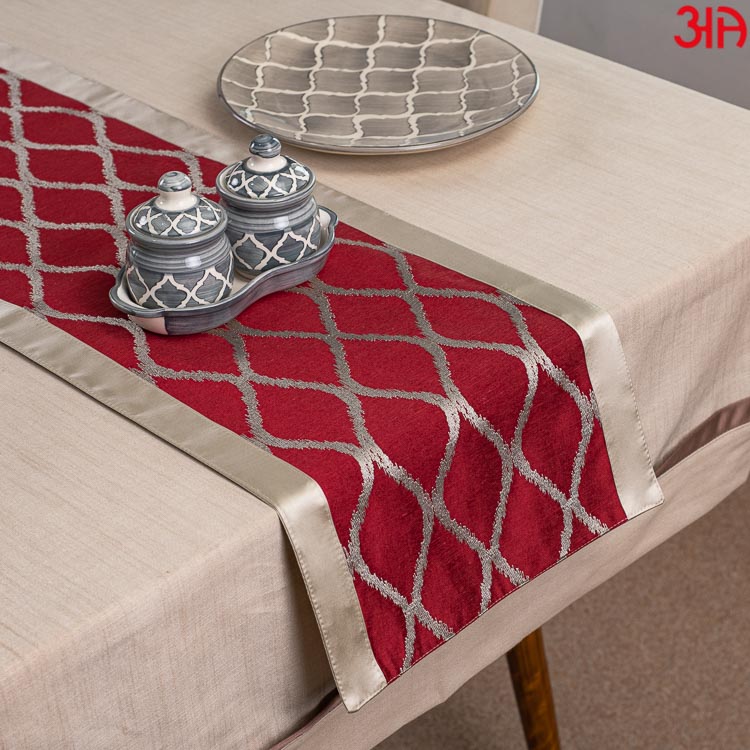 Red and Gold Jaquard Table Runner (13x36) Inch