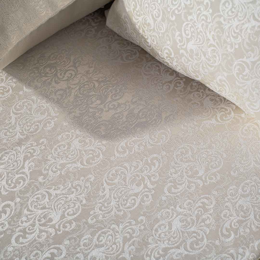 Premium King Size White- Sliver Jacquard Mix (1+2+2) Bed Cover Design Eight