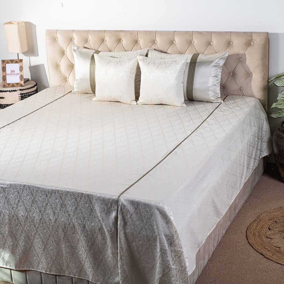 Premium King Size White- Sliver Jacquard Mix (1+2+2) Bed Cover Design Eight