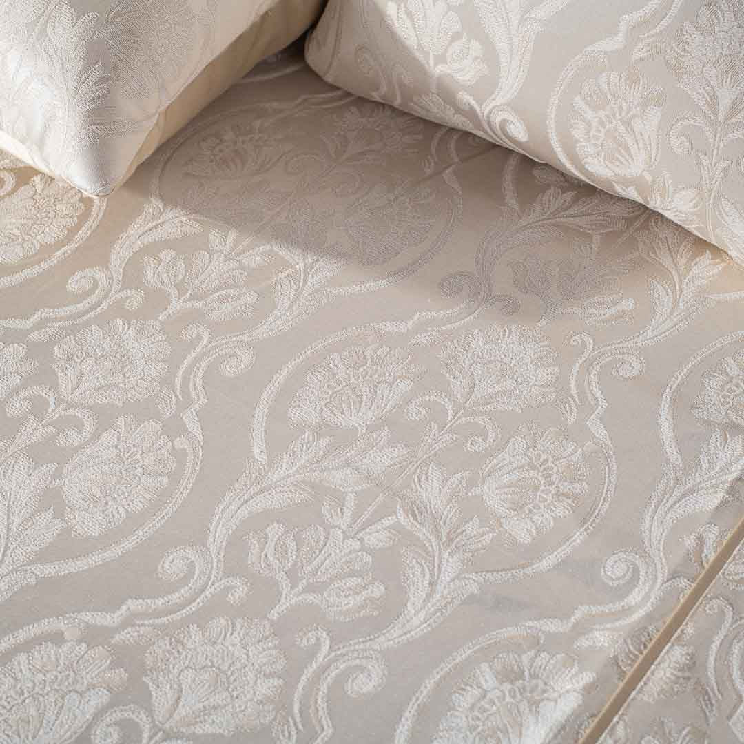 Premium King Size White- Silver Jacquard Mix (1+2+2) Bed Cover Design Ten