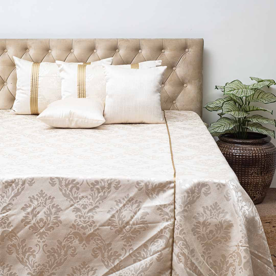 Premium King Size Silver- Grey Jacquard Mix (1+2+2) Bed Cover Design Eighteen