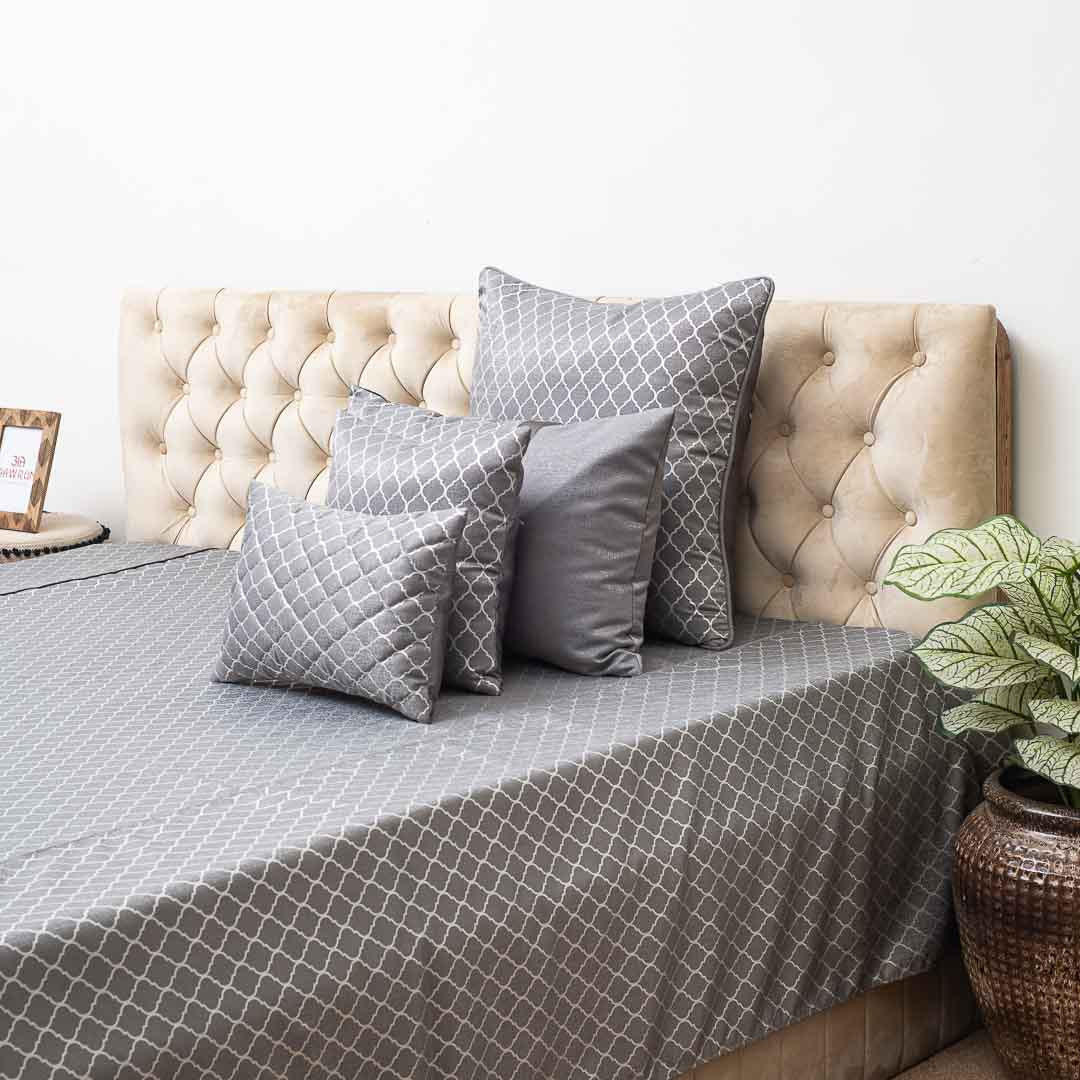 Premium Jacquard Foil Printed (1+2+2+2+1) Bed Cover