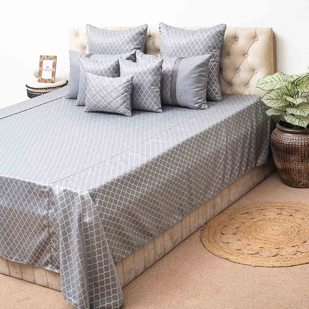 Premium Jacquard Foil Printed (1+2+2+2+1) Bed Cover