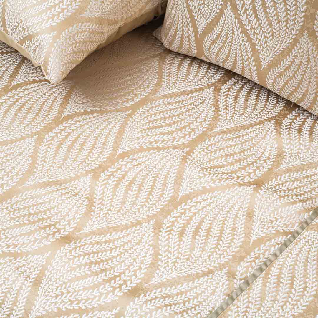 Premium King Size Jacquard Gold (1+2+2) Bed Cover Design Thirty One