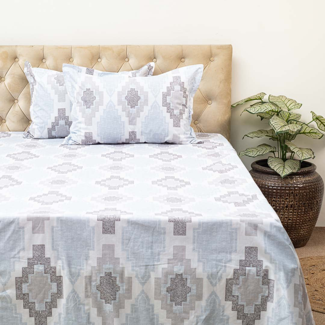 Premium Rectangle King Size Cotton Percale Print (1+2) Bed Cover Comes With Two Pillow Cover Design Five