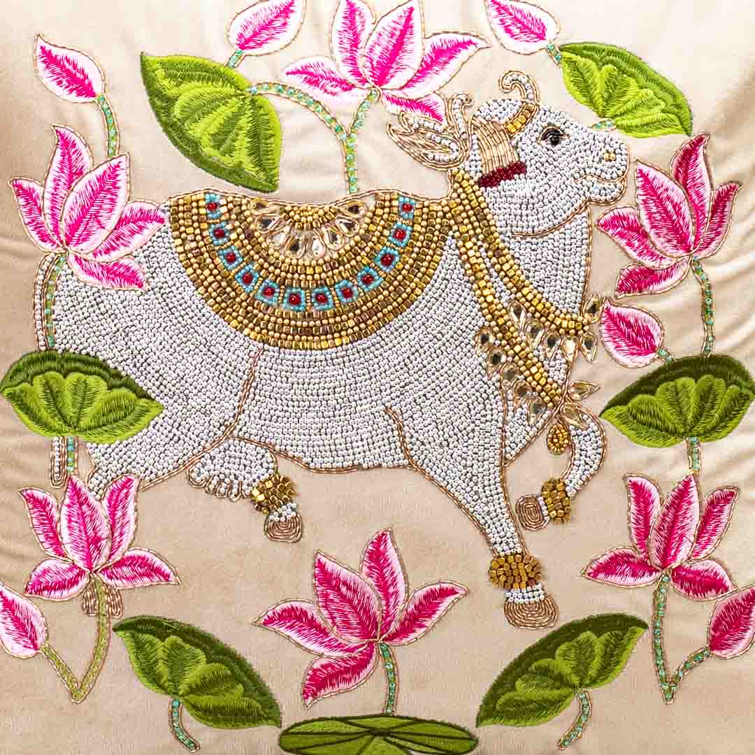 Premium Royal Cow &amp; Lotus Ring Cushion Cover