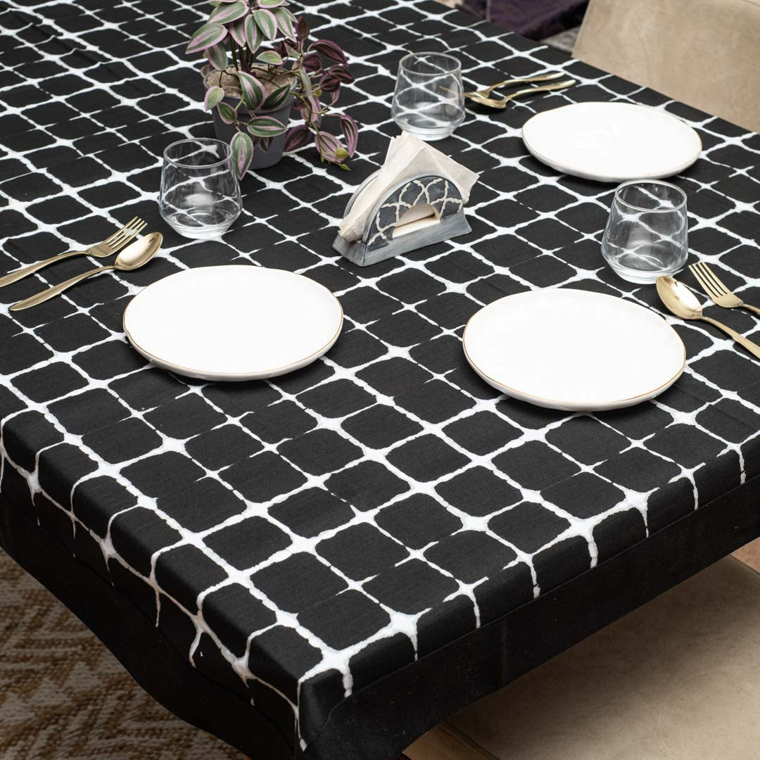 Black &amp; White Geometric Tablecloth