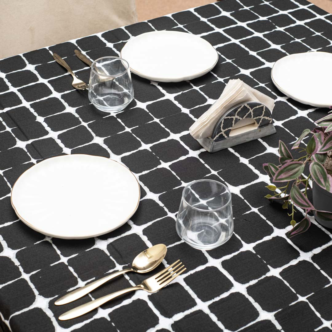 Black &amp; White Geometric Tablecloth