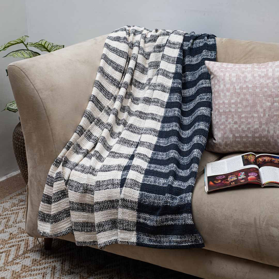 Geometric Grid Cozy Sofa Throw