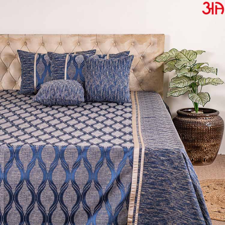 Blue Jacquard King Size (100x108)-Inch Bedcover Set (1+2+2)