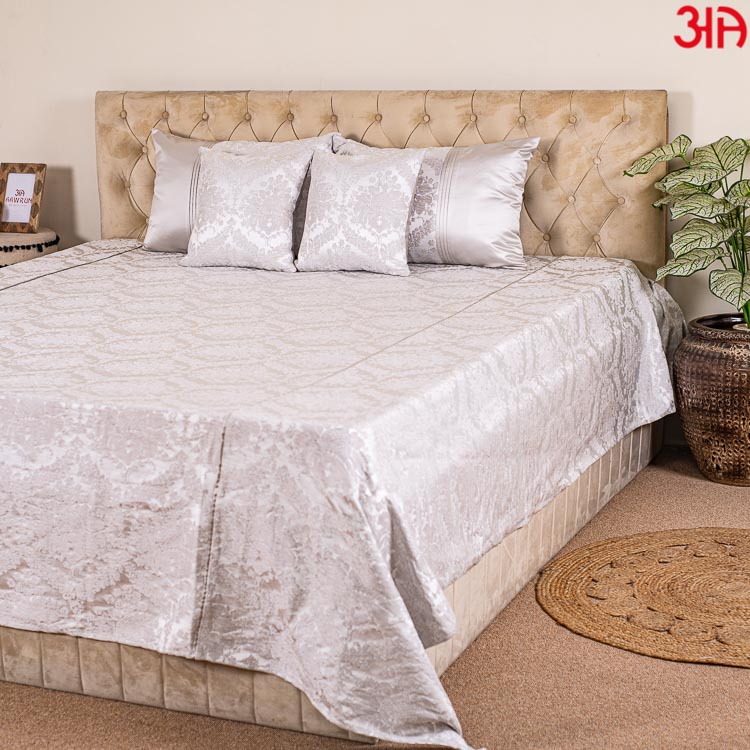 Textured silver bedcover set