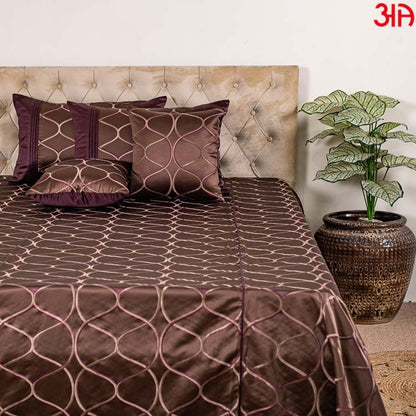 Textured king size bedcover set