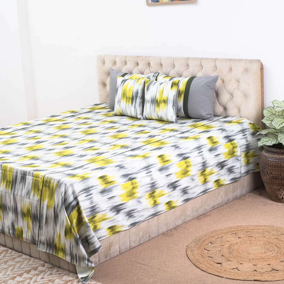 Modern Ikat Accent Cotton Bedspread – 108×108″ | Design 7