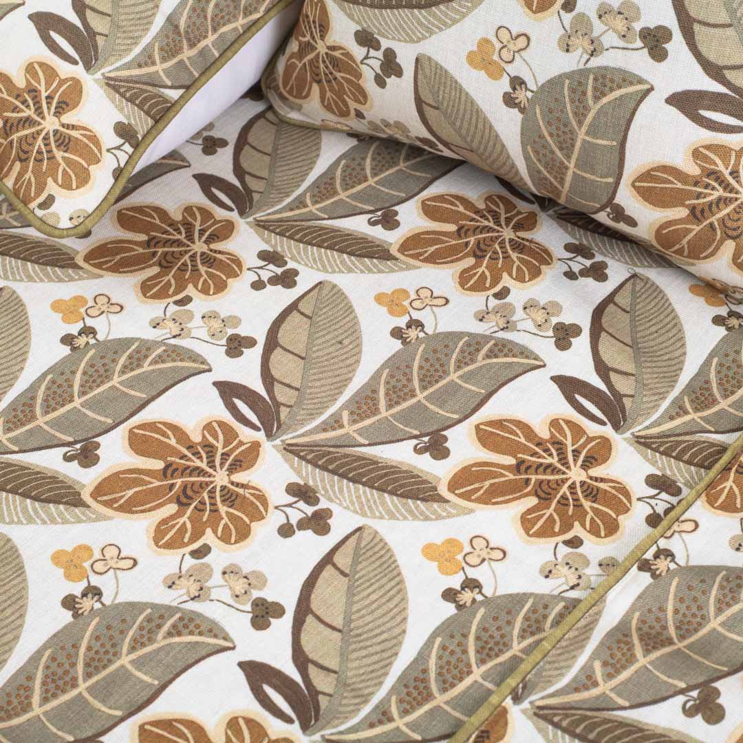 Autumn Leaf Elegance Cotton Bedcover – 108×108″ | Design 10