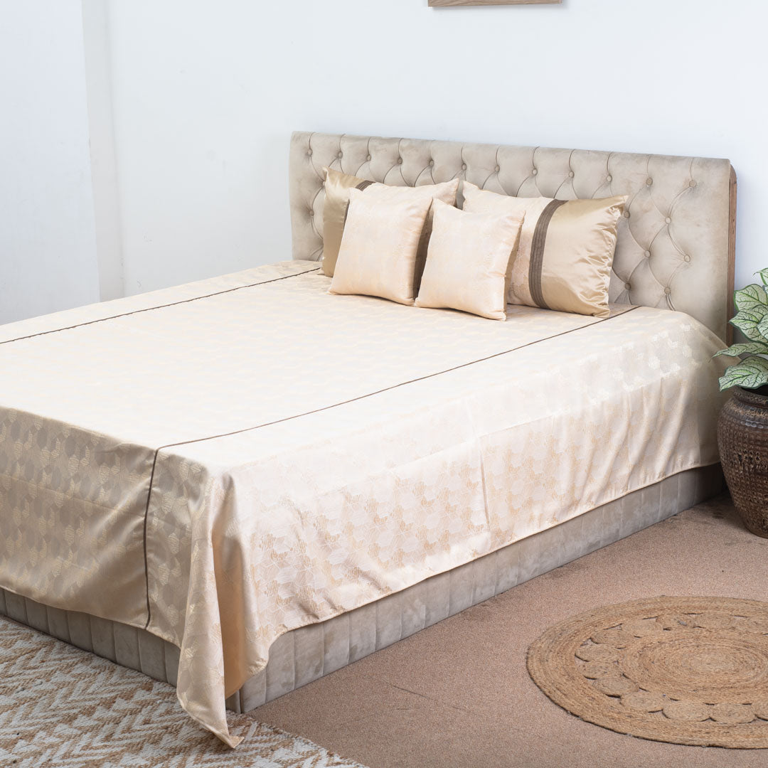 Ivory Luxe Textured Jacquard Bedcover – 100×108″ | Design 34