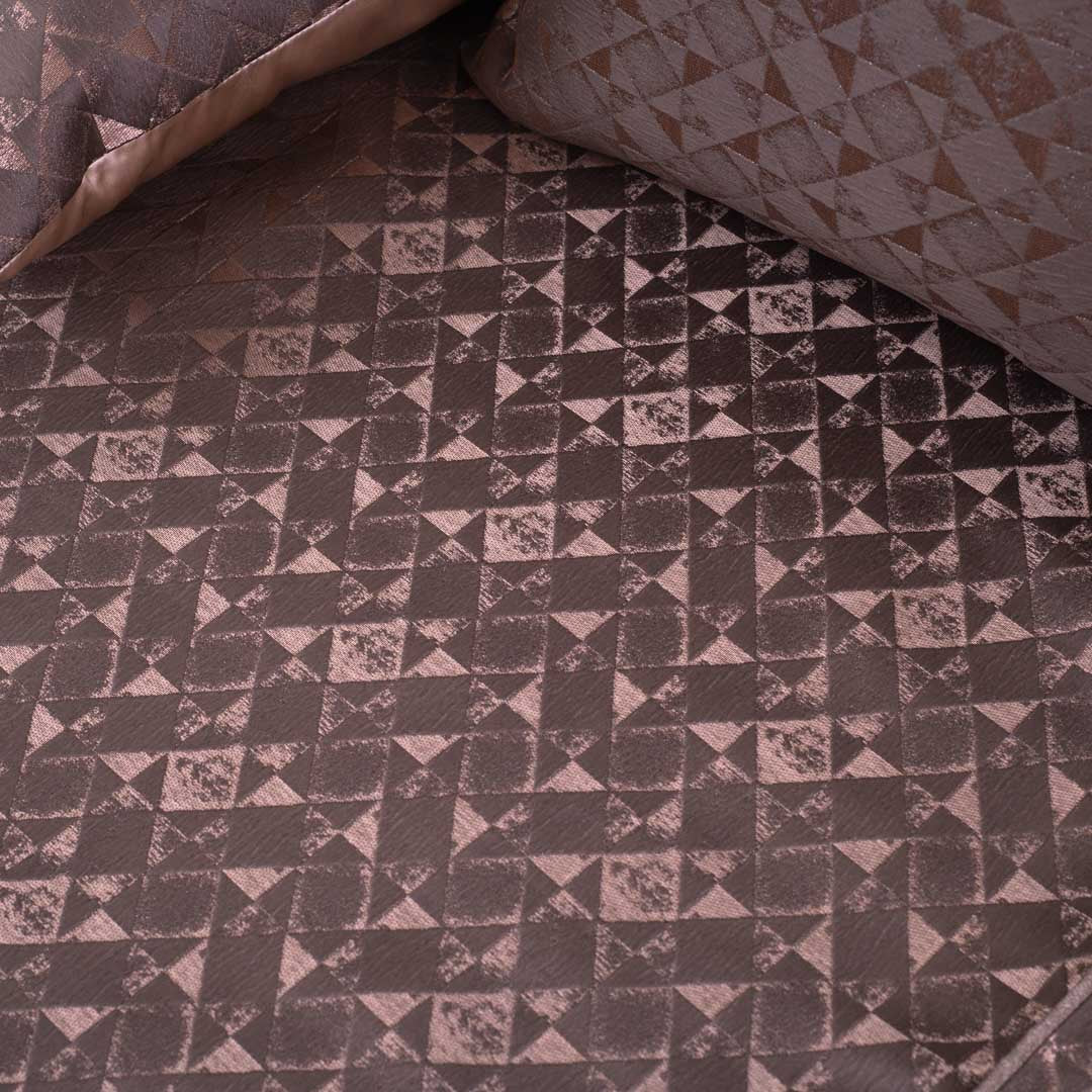 Mocha Bronze Geometric Jacquard Bedcover – 100×108″ | Design 35