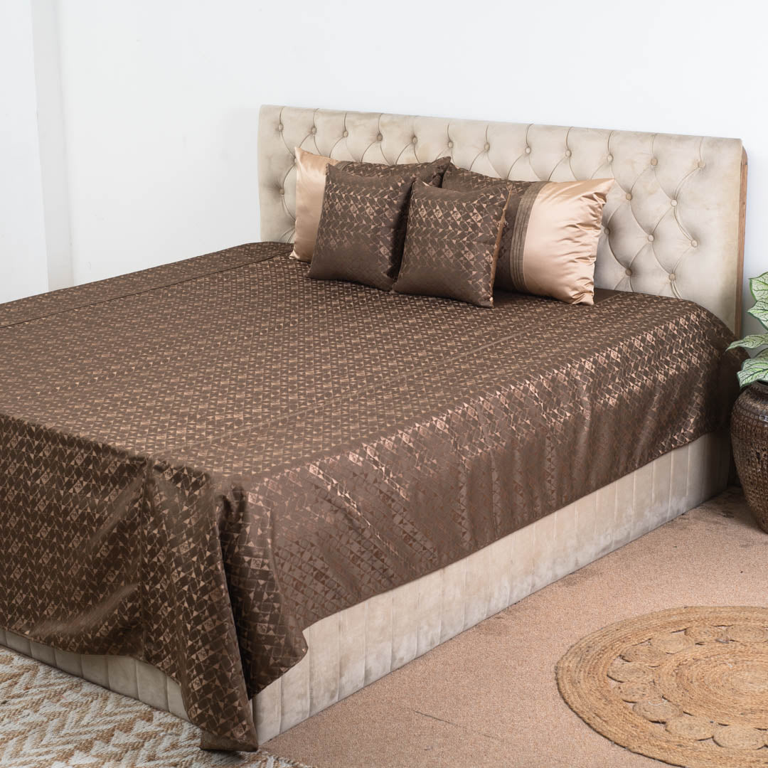 Mocha Bronze Geometric Jacquard Bedcover – 100×108″ | Design 35