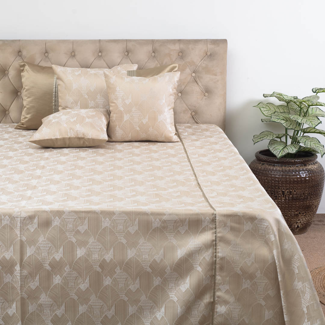 Soft Champagne Leaf Jacquard Bedcover – 100×108″ | Design 37
