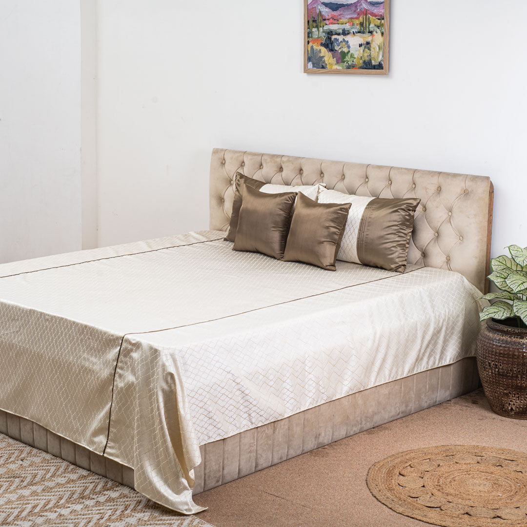 Ivory Lattice Jacquard Bedcover – 100×108″ | Design 1