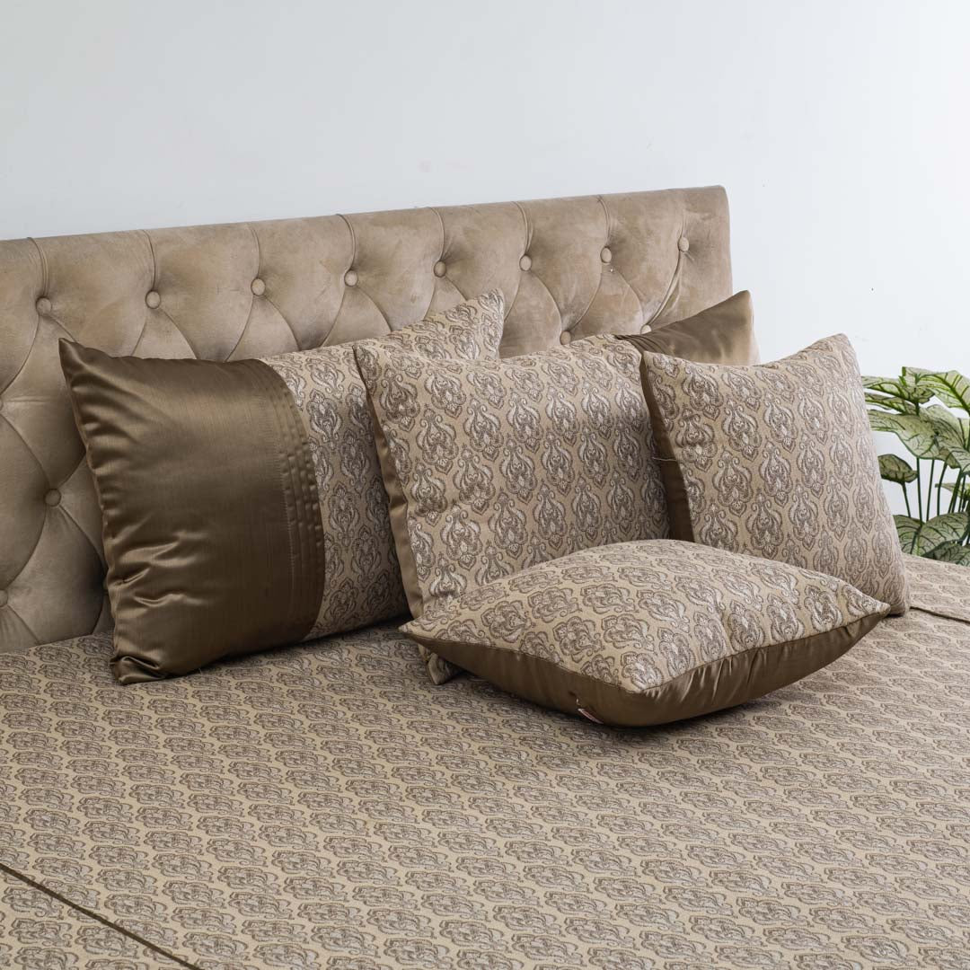 Elegant Taupe Beige Jacquard Luxury Bedcover – 100×108″| Design 2