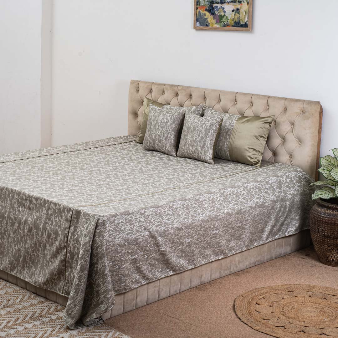 Textured Stone Jacquard Bedcover – 100×108″ | Design 4