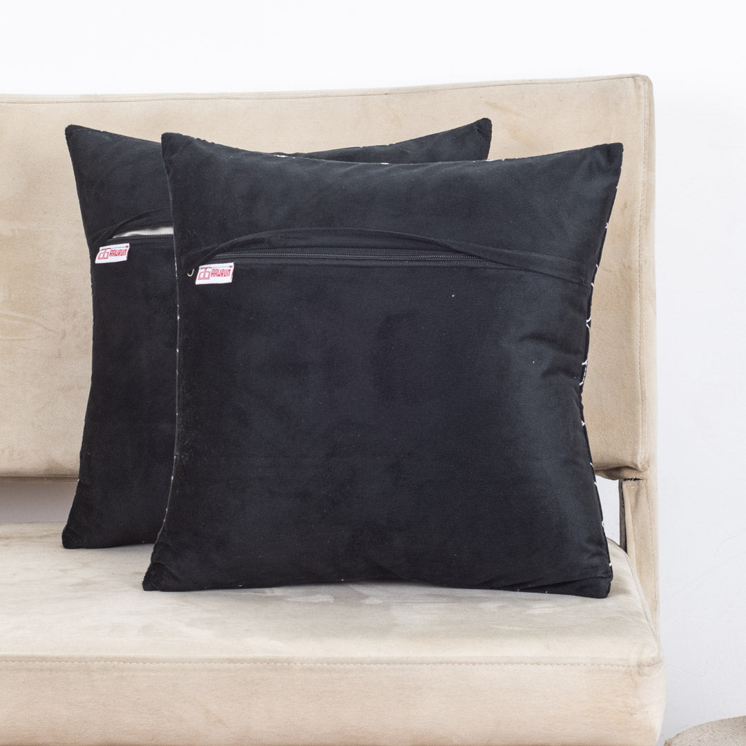 Luxury Geometric Velvet Cushion Cover – 16×16″