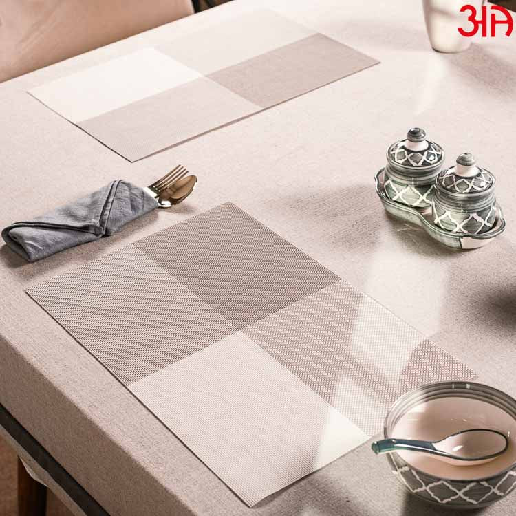 Four Square Pvc Table Mat (2 Pcs Set) (12x18) Inch