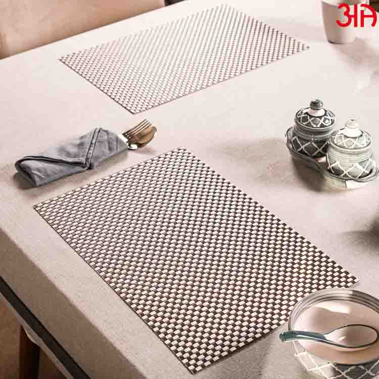 Brown And White Pvc Table Mat (2 Pcs Set) (12x18) Inch