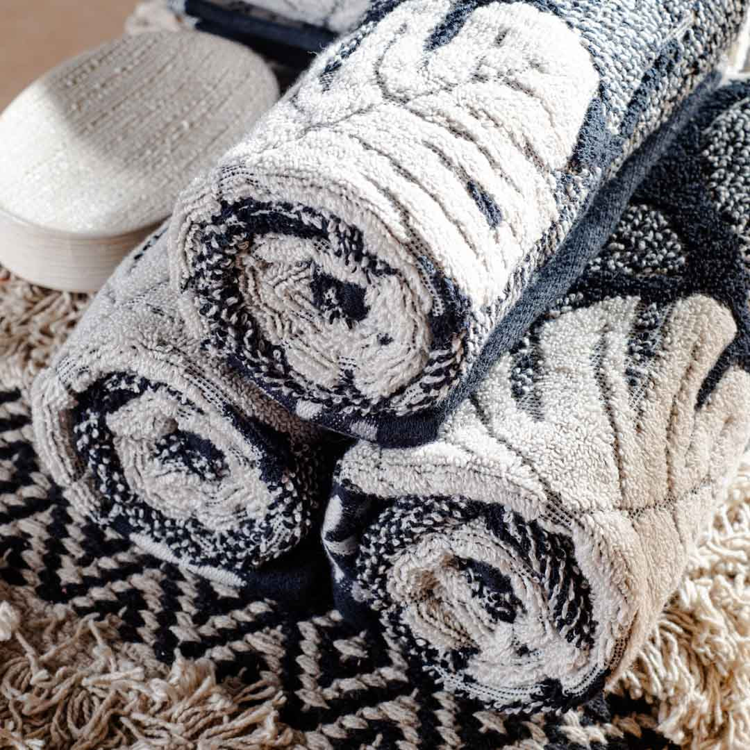 Graphite Leaf Design Cotton Towel – 42 × 75 cm-DGN-6