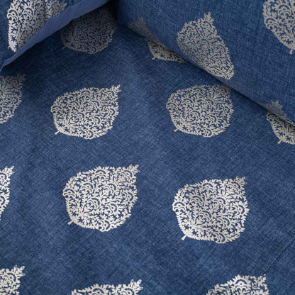 Blue &amp; Silver Floral Motif Polyester Jacquard Bedspread – 100 x 108 Inch