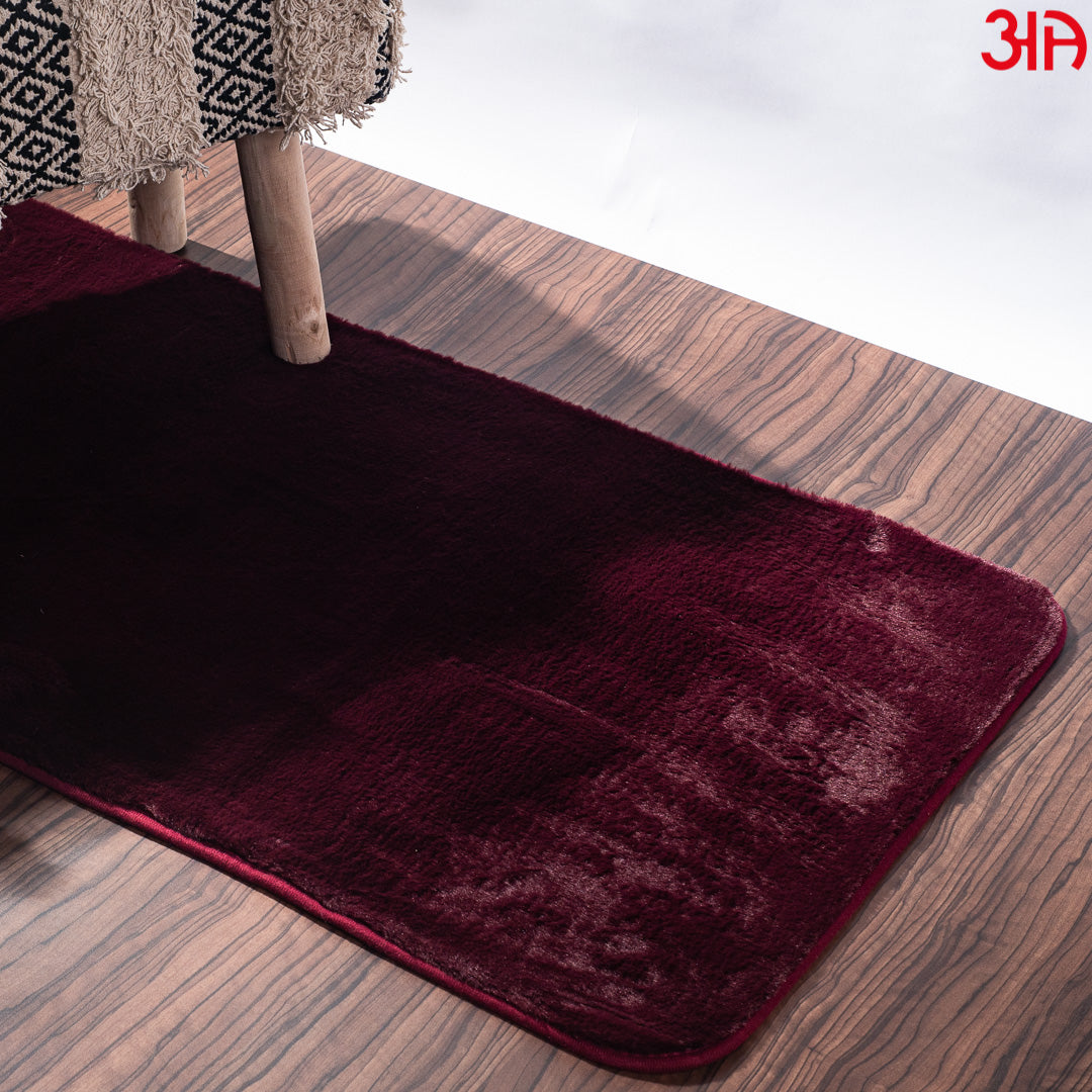 maroon long carpet antiskid