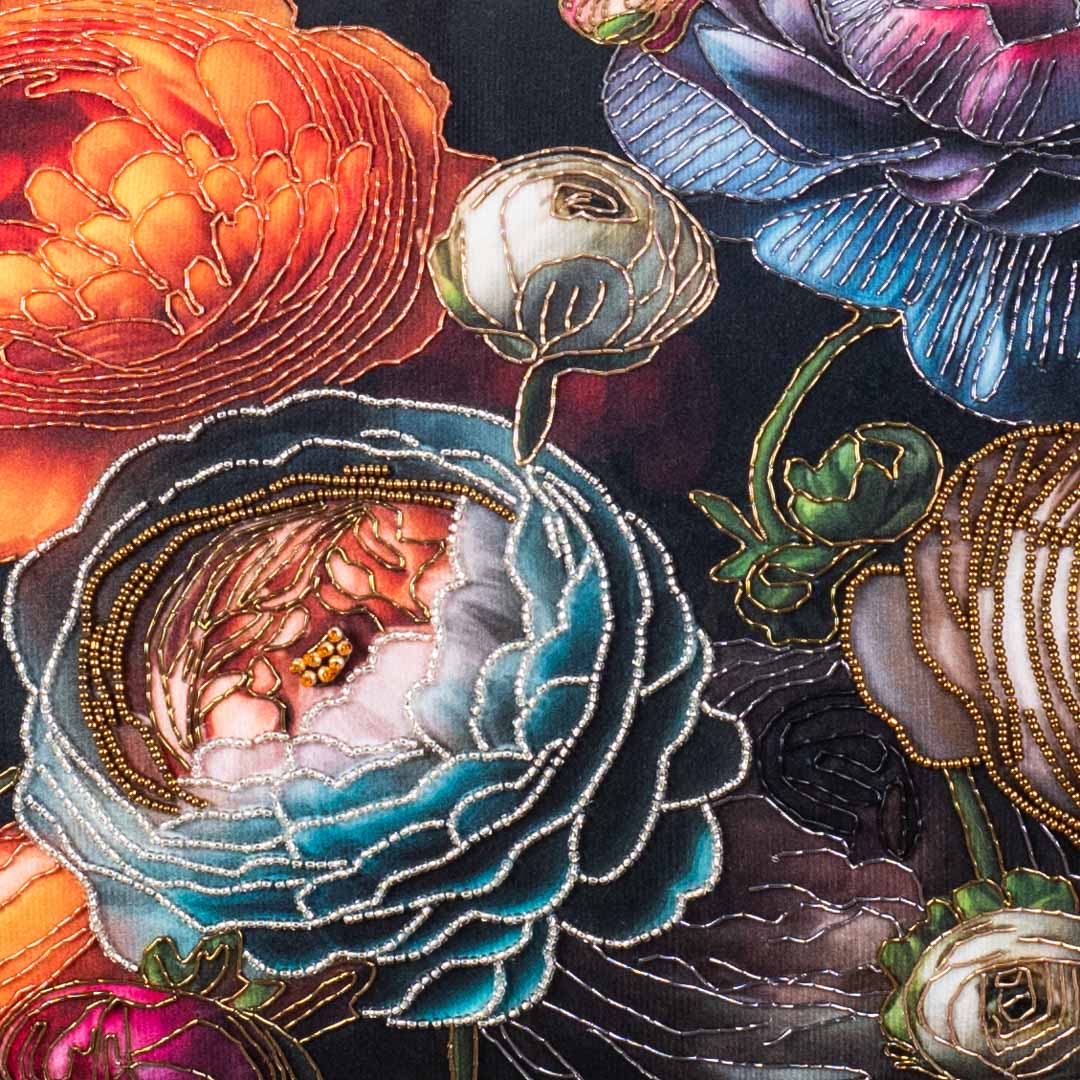 Luxury Botanical Cushion Cover with Artistic Floral Design