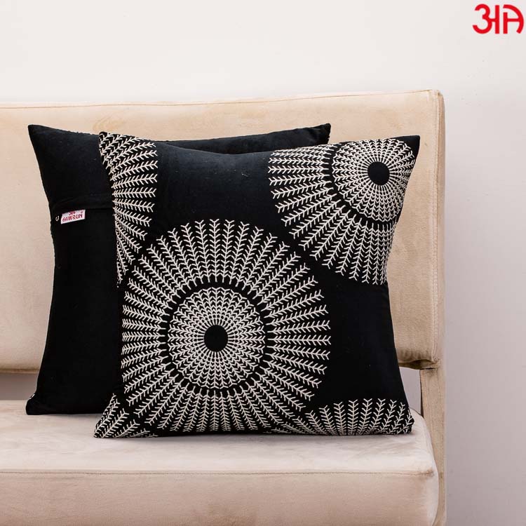 Decorative Printed Cushion Cover – 16 x 16 Inch-Black &amp; White Design