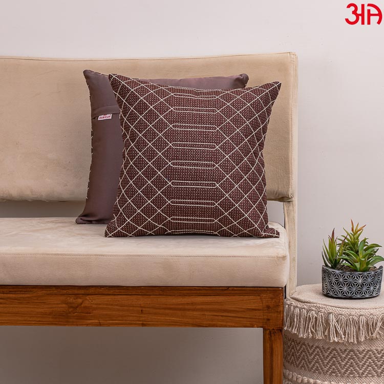 Geometric pattern brown cushion2