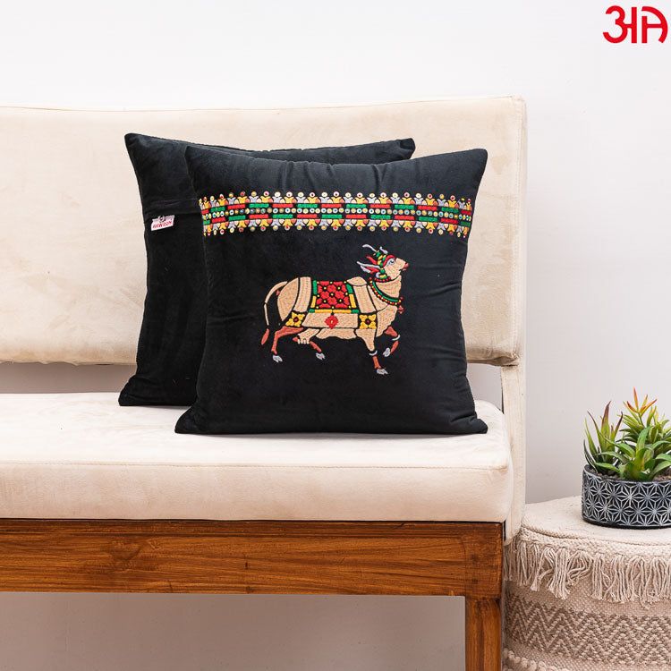 Cow embroidered Velvet cushion black beige2