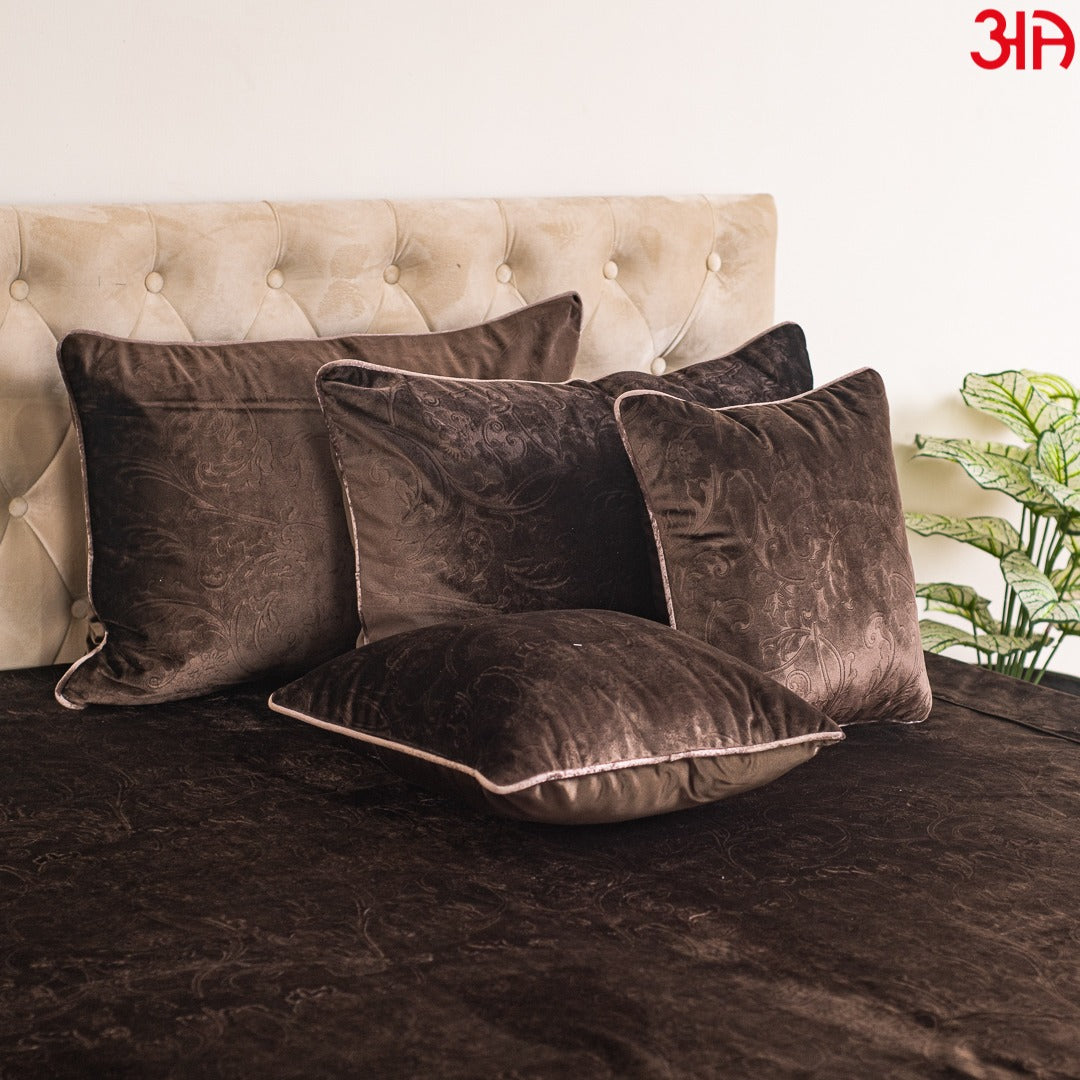 brown velvet designer bed covers2