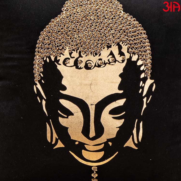 metallic buddha cushion black3